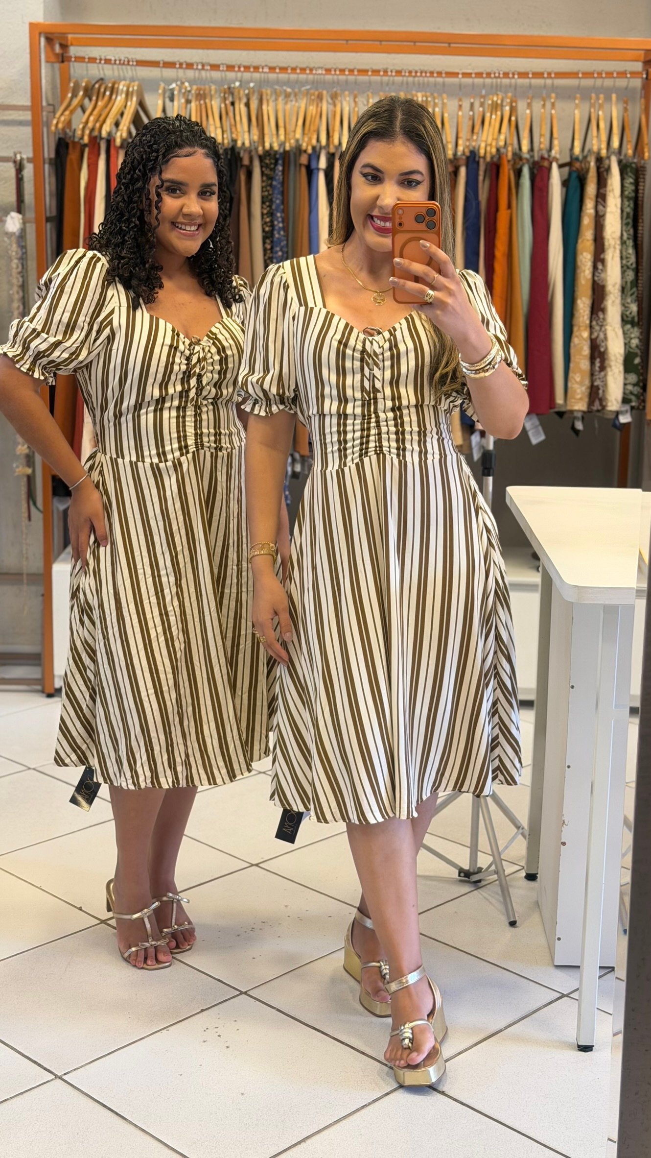 VESTIDO LARA - CORES